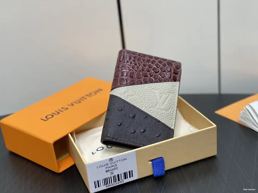 Cheap cm VUITTON LOUIS Pocket Organizer-7.5*11.1*1 0608
